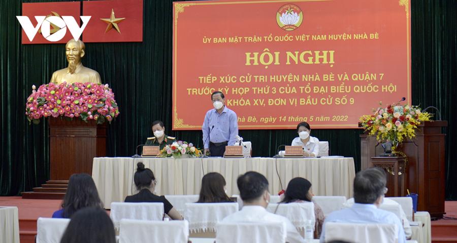 Tổ Đại biểu Quốc hội đơn vị 9 tiếp x&uacute;c cử tri huyện Nh&agrave; B&egrave; v&agrave; quận 7, TP.HCM - Ảnh: ITN.
