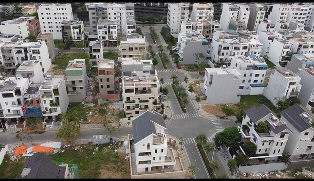 Ba năm sau vụ bỏ cọc đất ‘vàng’ Thủ Thiêm: Giá đất tăng mạnh, nhiều hệ lụy