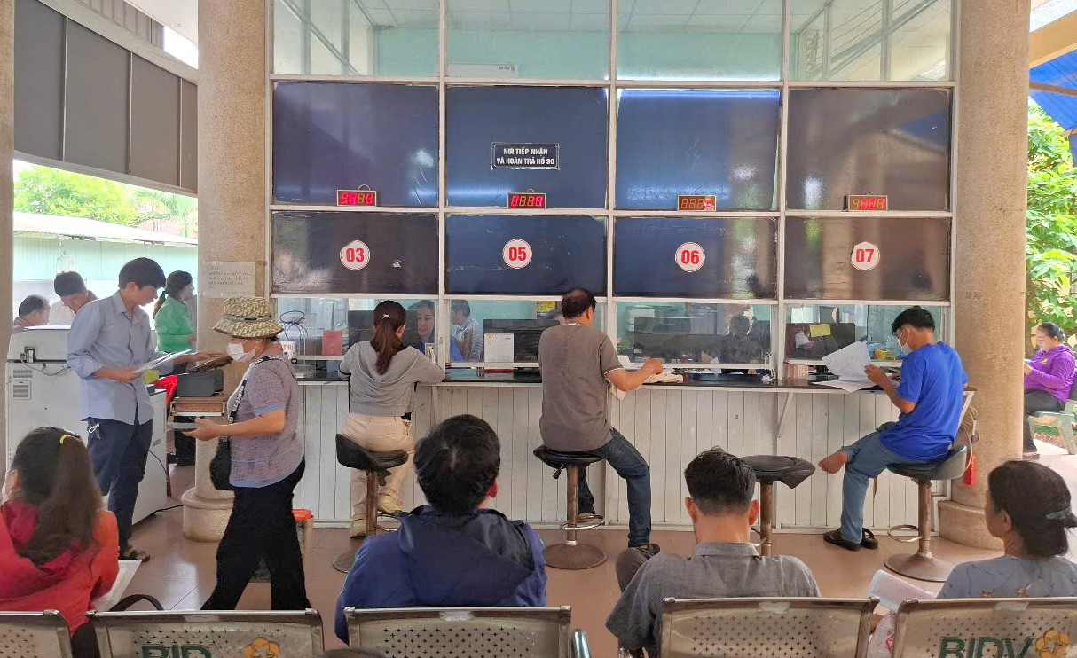 Thuế giảm mạnh giúp loại bỏ việc mua bán đất kê “2 giá”